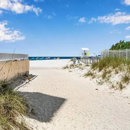 Deeded Beach Access- 10 Min Walk To Hangout