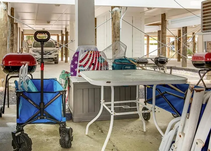 Snowbird Haven: Big Monthly Savings, Steps To Sand *