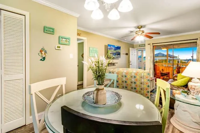 Snowbird Haven: Big Monthly Savings, Steps To Sand *