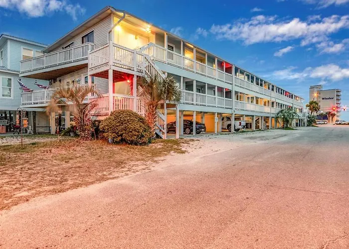 Holiday home Snowbird Haven: Big Monthly Savings, Steps To Sand